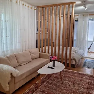  Apartamento New Lovely Full Of Light Ap In Albania