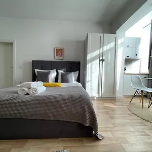  Apartamento Bricks Albania